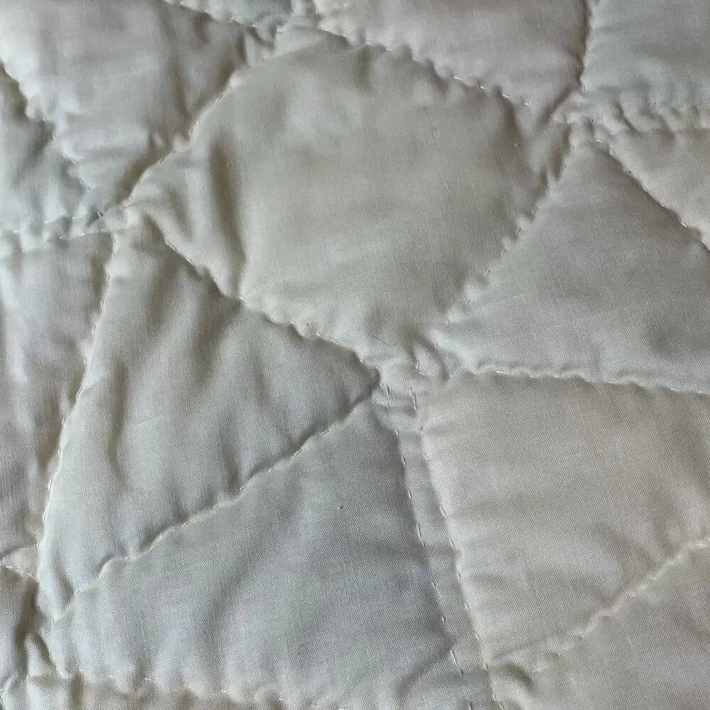 Vtg Handstitched Quilt Multicolor Dresden Plate approx. 96” x 80” w/ Border